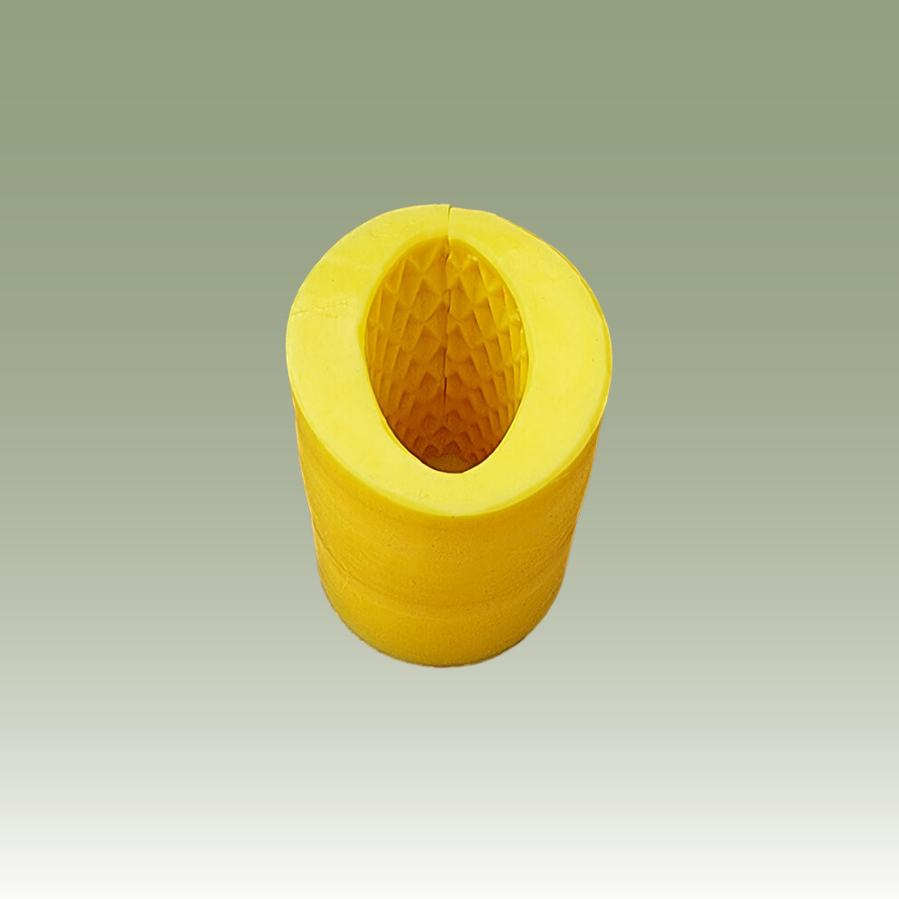 The Small Diamond Cutter Pillar Candle Mould