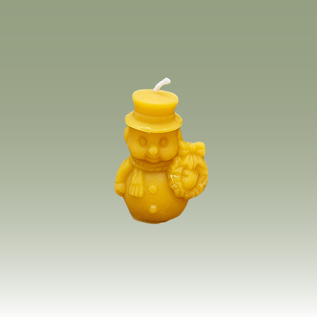 The Snowman With Wreath Candle Mould