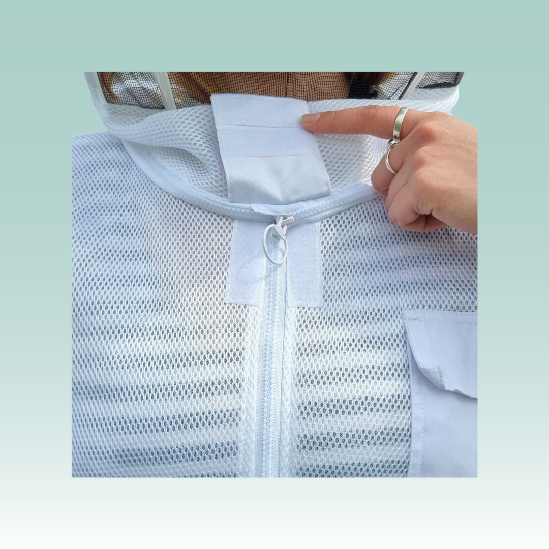 Air-Mesh Suit with Fencing Veil - Colour: White