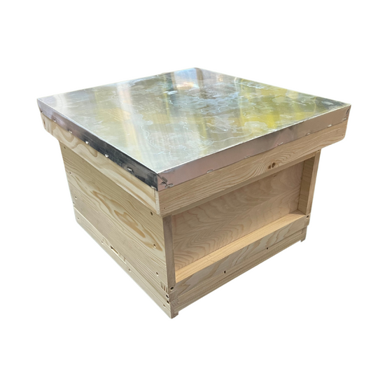 National Queen Tower with Feeders - Pine