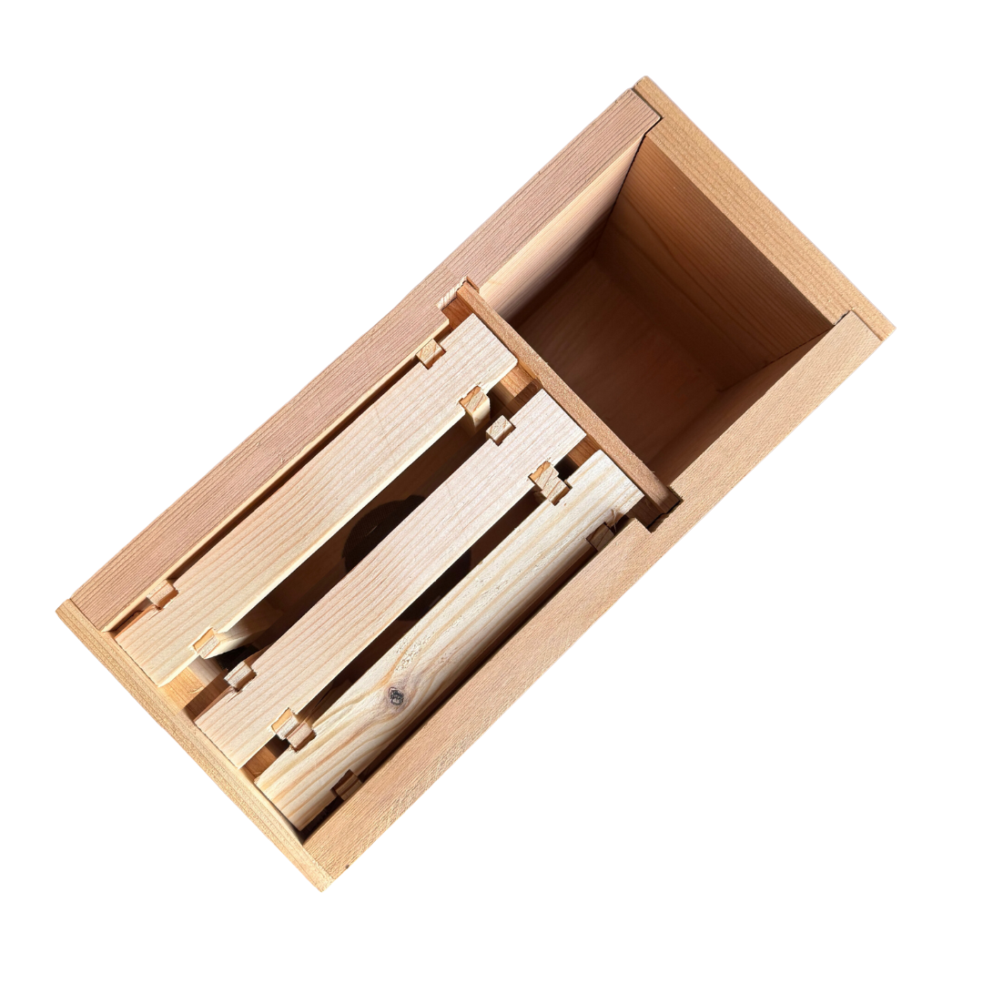 Western Red Cedar Queen Rearing Nuc with Frames